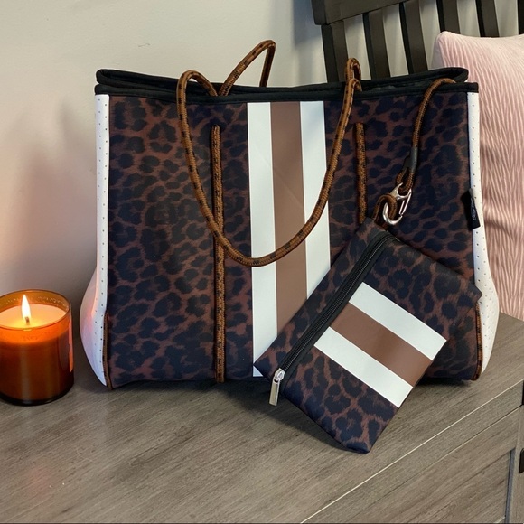 Brand NEW Georgia Neoprene Tote Bag & Clutch~ Brown & Cream Leopard 🧡 - Picture 6 of 12